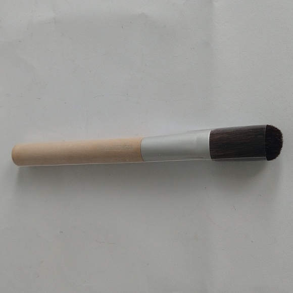 Four (4) Prescriptives Makeup Foundation Brushes - Picture 3 of 4